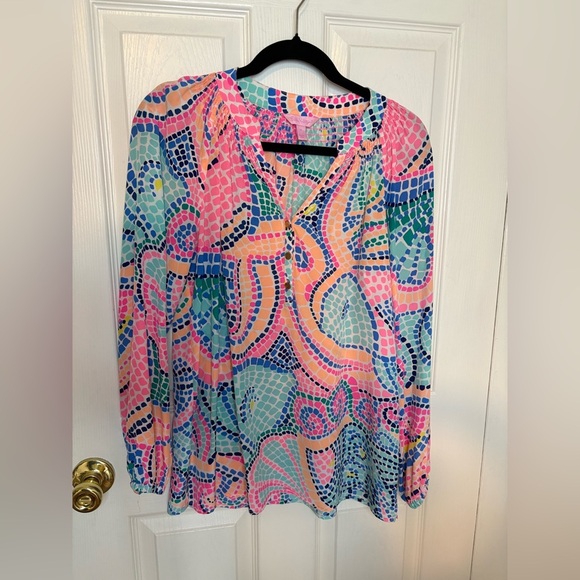 Lilly Pulitzer Elsa Silk Blouse – Size S –  Vibrant Tile Wave Print - Picture 3 of 11